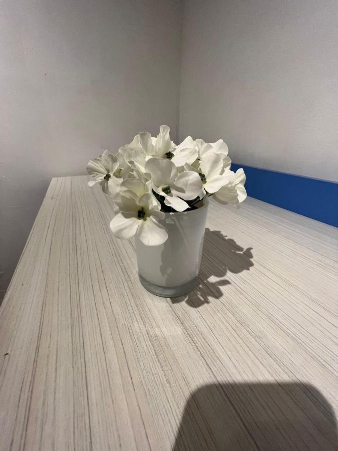Indulge Hockley Hotel - With Free Front Parking - 10 Min Drive To Birmingham City Centre Bull Ring, Grand Central, Tesco Superstore, Primark & Commonwealth Games Kültér fotó