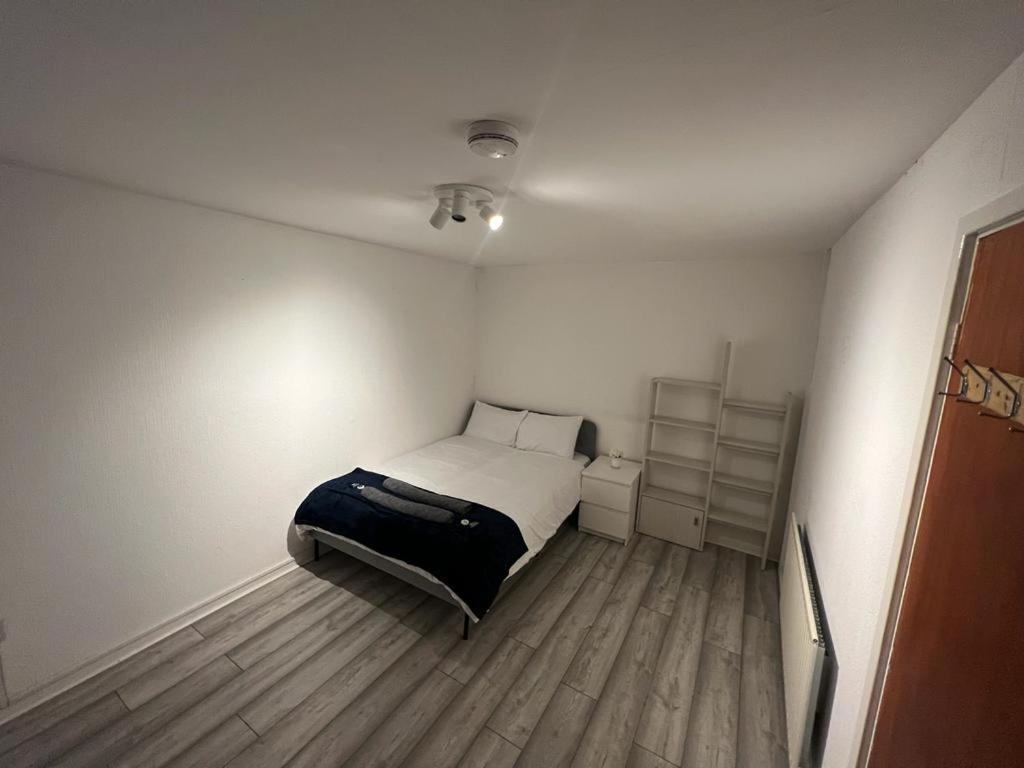 Indulge Hockley Hotel - With Free Front Parking - 10 Min Drive To Birmingham City Centre Bull Ring, Grand Central, Tesco Superstore, Primark & Commonwealth Games Kültér fotó