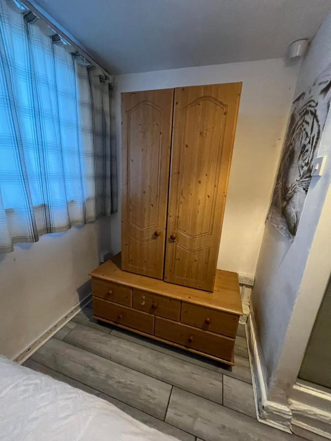 Indulge Hockley Hotel - With Free Front Parking - 10 Min Drive To Birmingham City Centre Bull Ring, Grand Central, Tesco Superstore, Primark & Commonwealth Games Kültér fotó