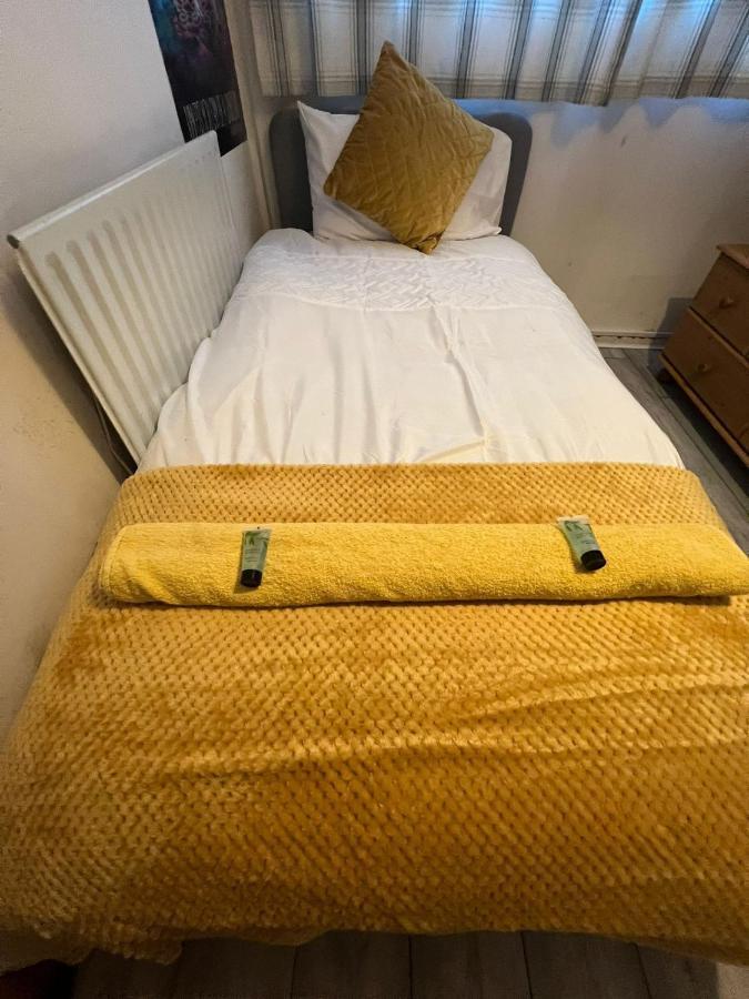 Indulge Hockley Hotel - With Free Front Parking - 10 Min Drive To Birmingham City Centre Bull Ring, Grand Central, Tesco Superstore, Primark & Commonwealth Games Kültér fotó